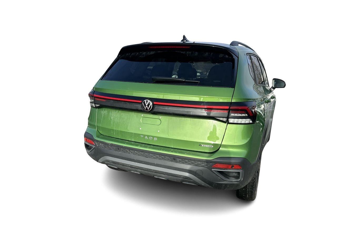 2025 Volkswagen Taos Comfortline Black Edition 4MOTION (LIMITED INVENTO Photo