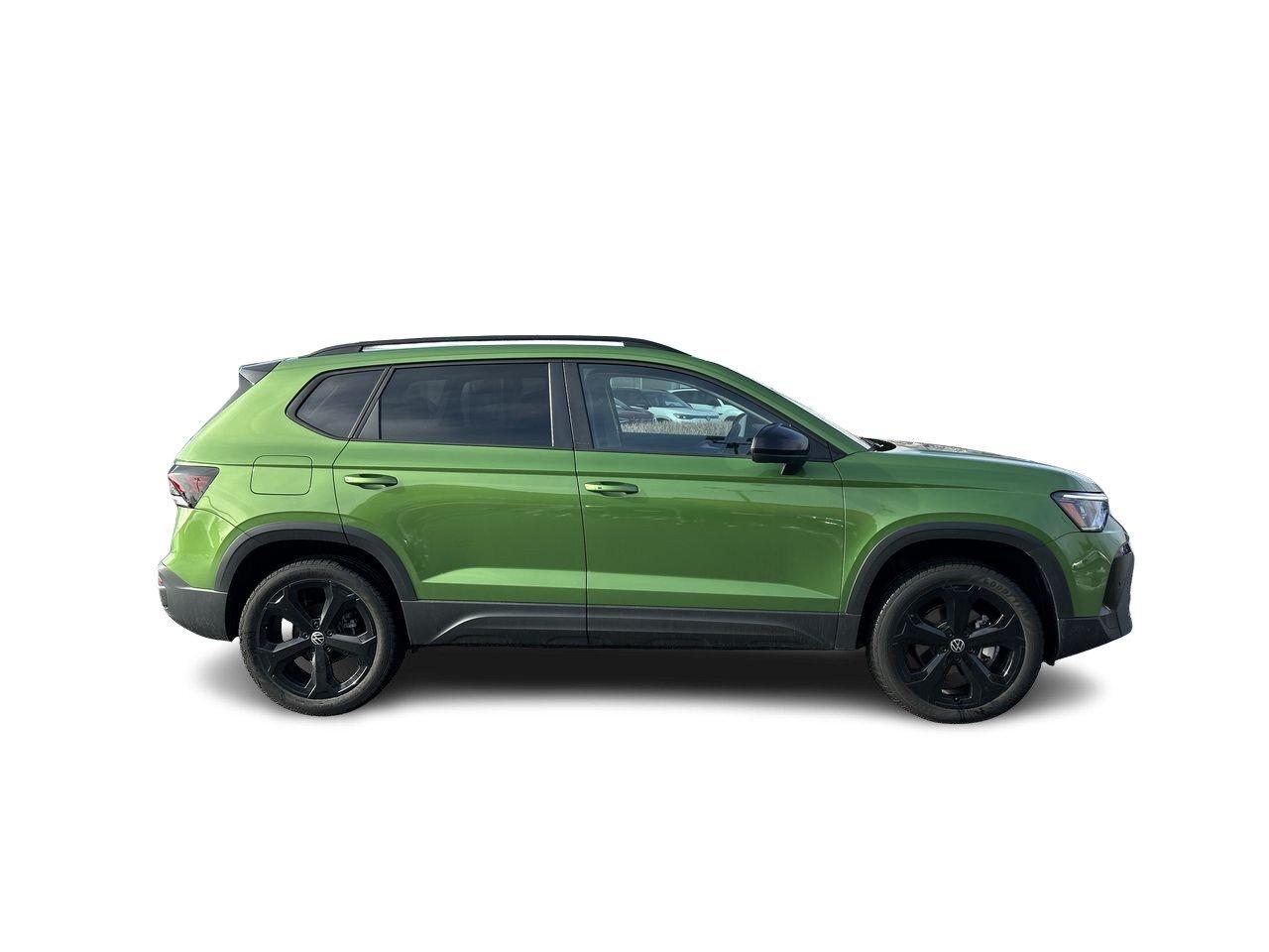 2025 Volkswagen Taos Comfortline Black Edition 4MOTION (LIMITED INVENTO Photo