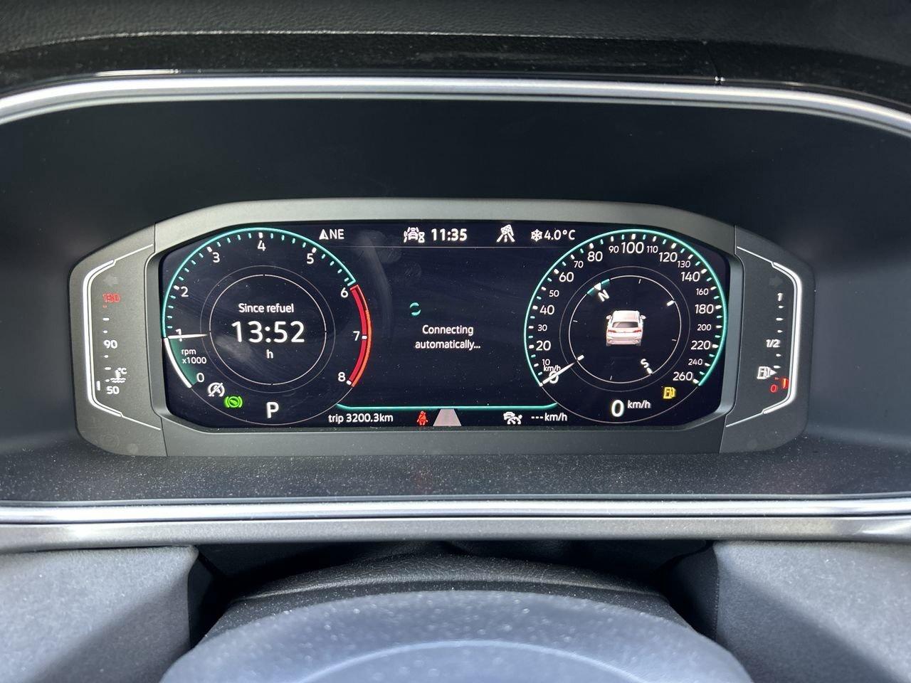 2025 Volkswagen Taos Comfortline Black Edition 4MOTION (LIMITED INVENTO Photo