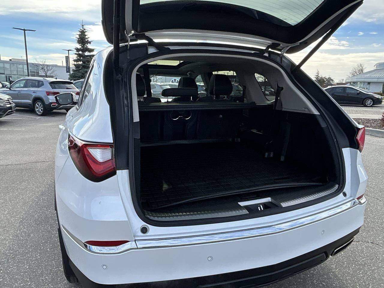 2022 Acura MDX SH-AWD at w/ Platinum Elite Pkg NEW TIRES & NEW BR Photo