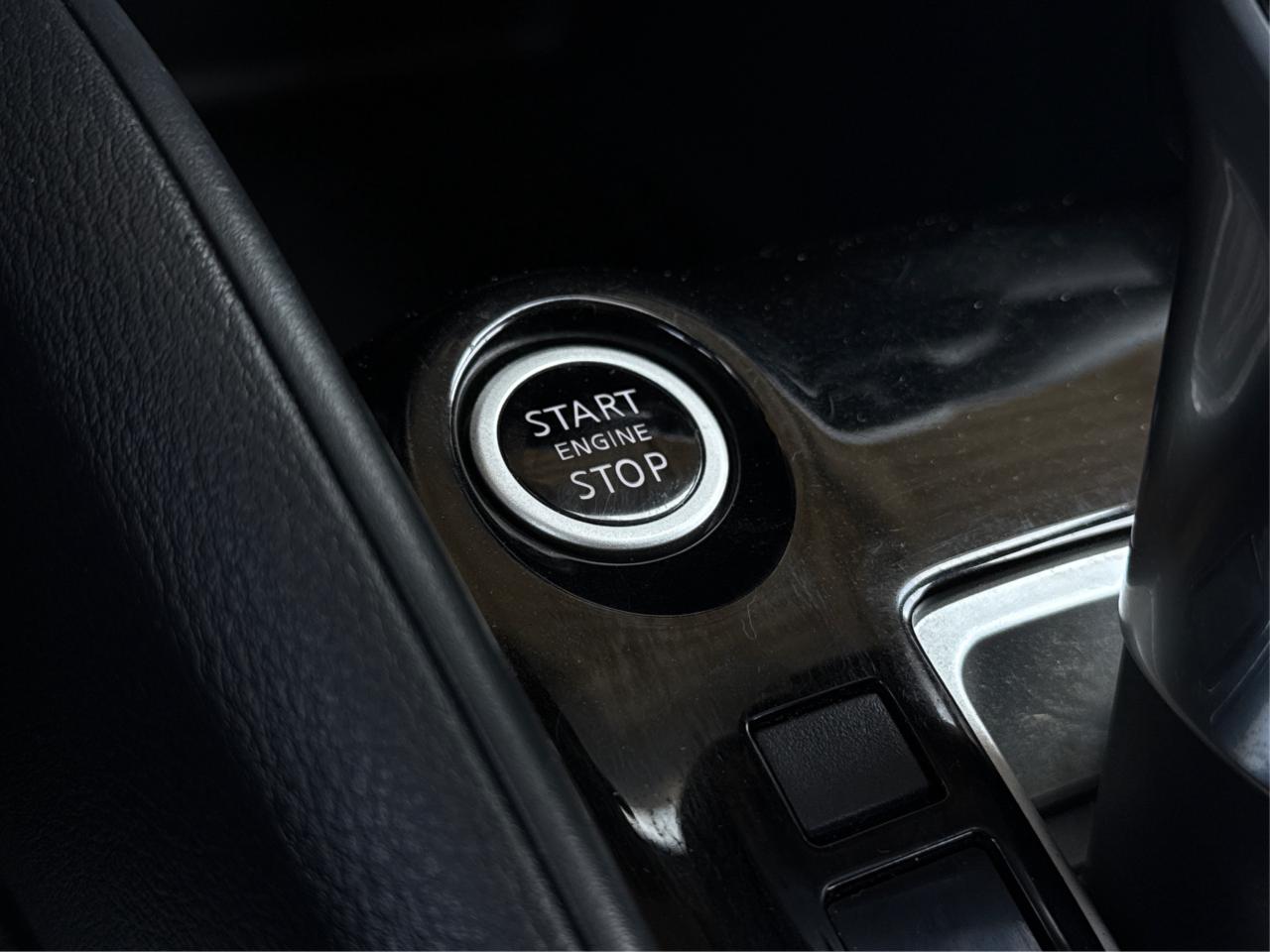 2020 Nissan Kicks BACK-UP CAMERA MINT WE FINANCE ALL CREDIT Photo