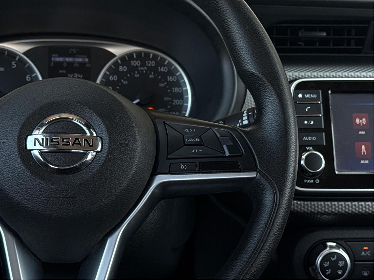 2020 Nissan Kicks BACK-UP CAMERA MINT WE FINANCE ALL CREDIT Photo