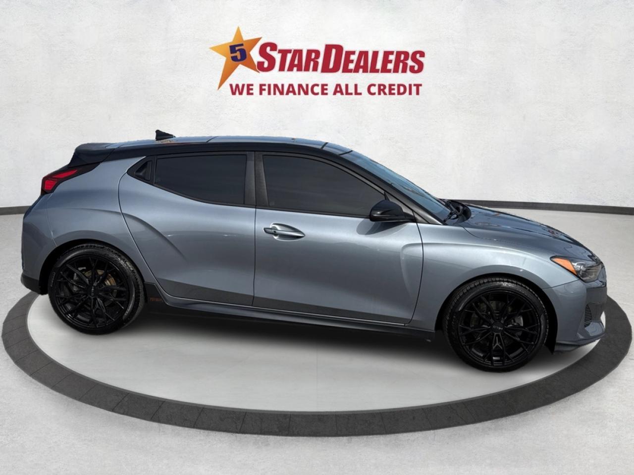 2019 Hyundai Veloster Turbo Tech LEATHER PANOROOF WE FINANCE ALL CREDIT! Photo