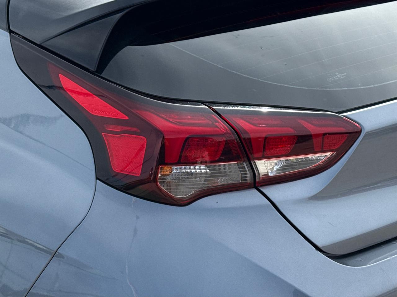 2019 Hyundai Veloster Turbo Tech LEATHER PANOROOF WE FINANCE ALL CREDIT! Photo