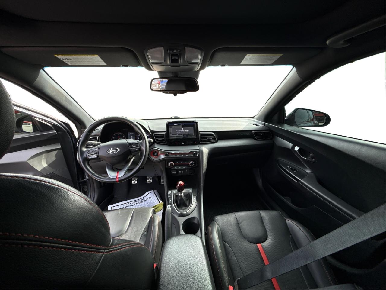 2019 Hyundai Veloster Turbo Tech LEATHER PANOROOF WE FINANCE ALL CREDIT! Photo