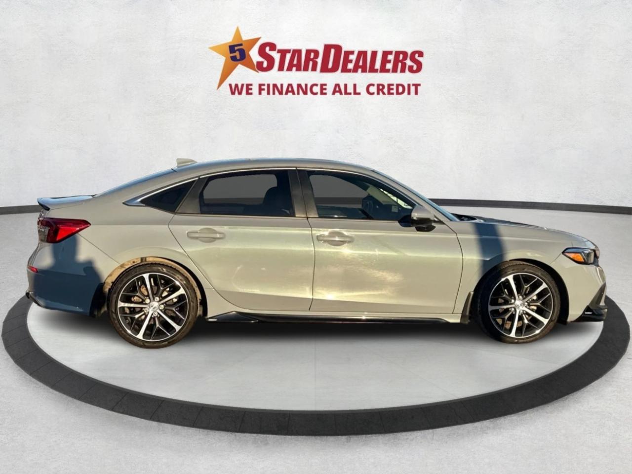 2022 Honda Civic Sedan NAV LEATHER SUNROOF LOADED! WE FINANCE ALL CREDIT Photo