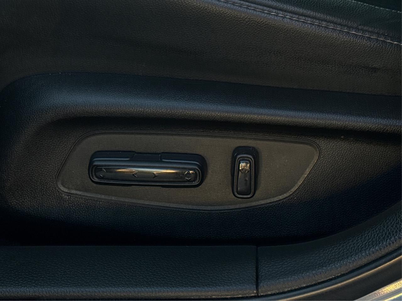 2022 Honda Civic Sedan NAV LEATHER SUNROOF LOADED! WE FINANCE ALL CREDIT Photo