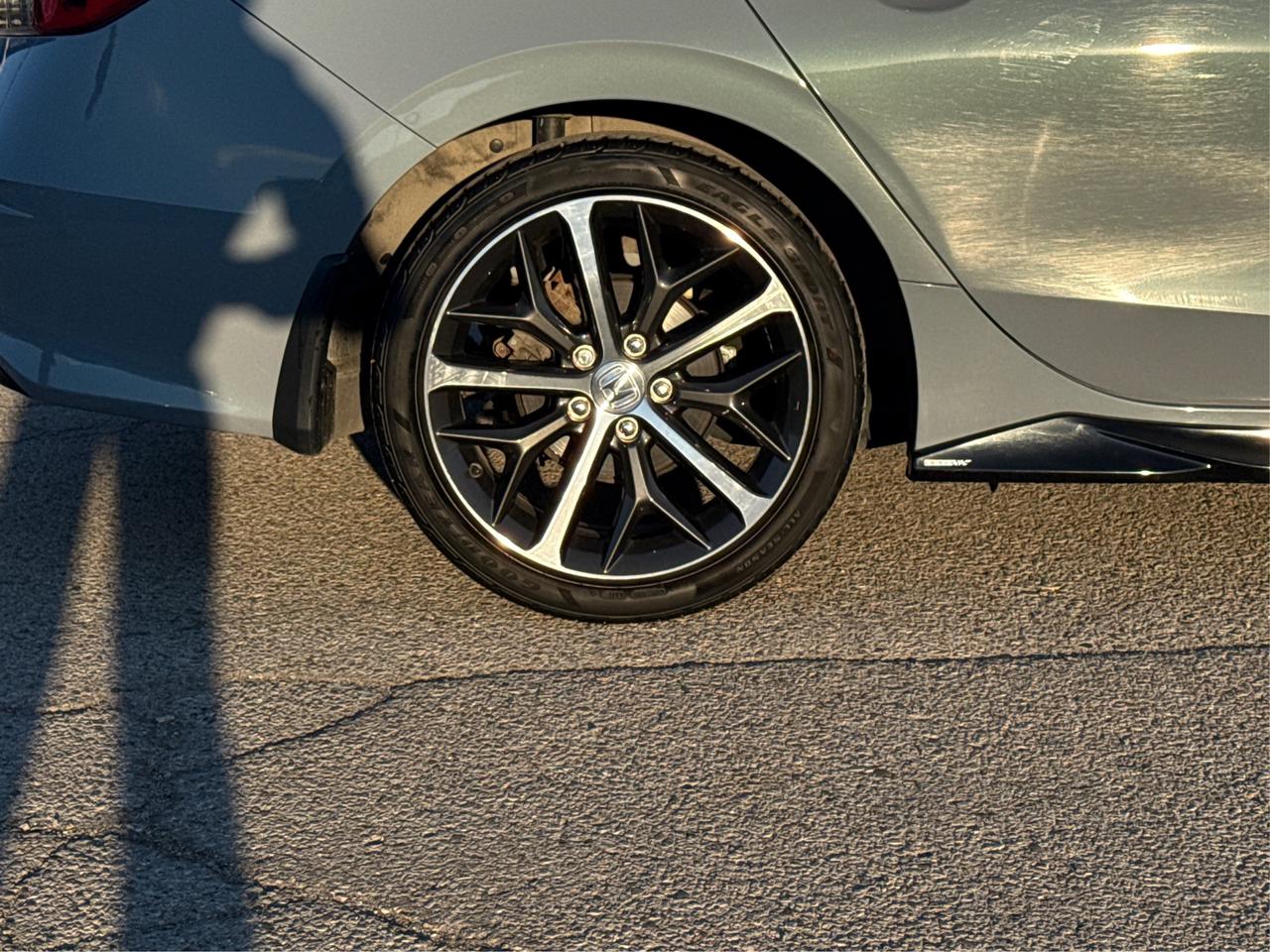 2022 Honda Civic Sedan NAV LEATHER SUNROOF LOADED! WE FINANCE ALL CREDIT Photo