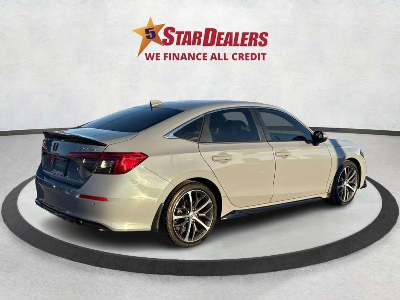 2022 Honda Civic NAV LEATHER SUNROOF LOADED! WE FINANCE ALL CREDIT Photo