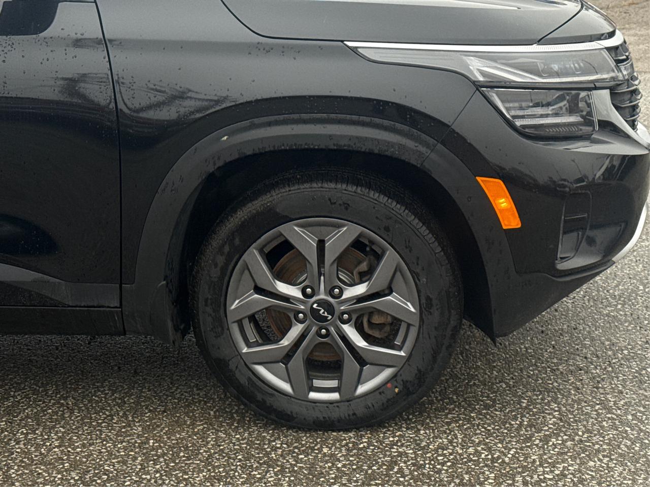 2024 Kia Seltos AWD NAV HEATED SEATS! WE FINANCE ALL CREDIT! Photo