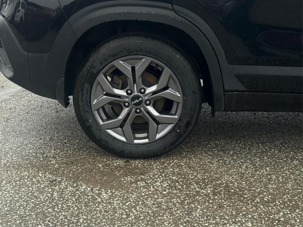 2024 Kia Seltos AWD NAV HEATED SEATS! WE FINANCE ALL CREDIT! Photo