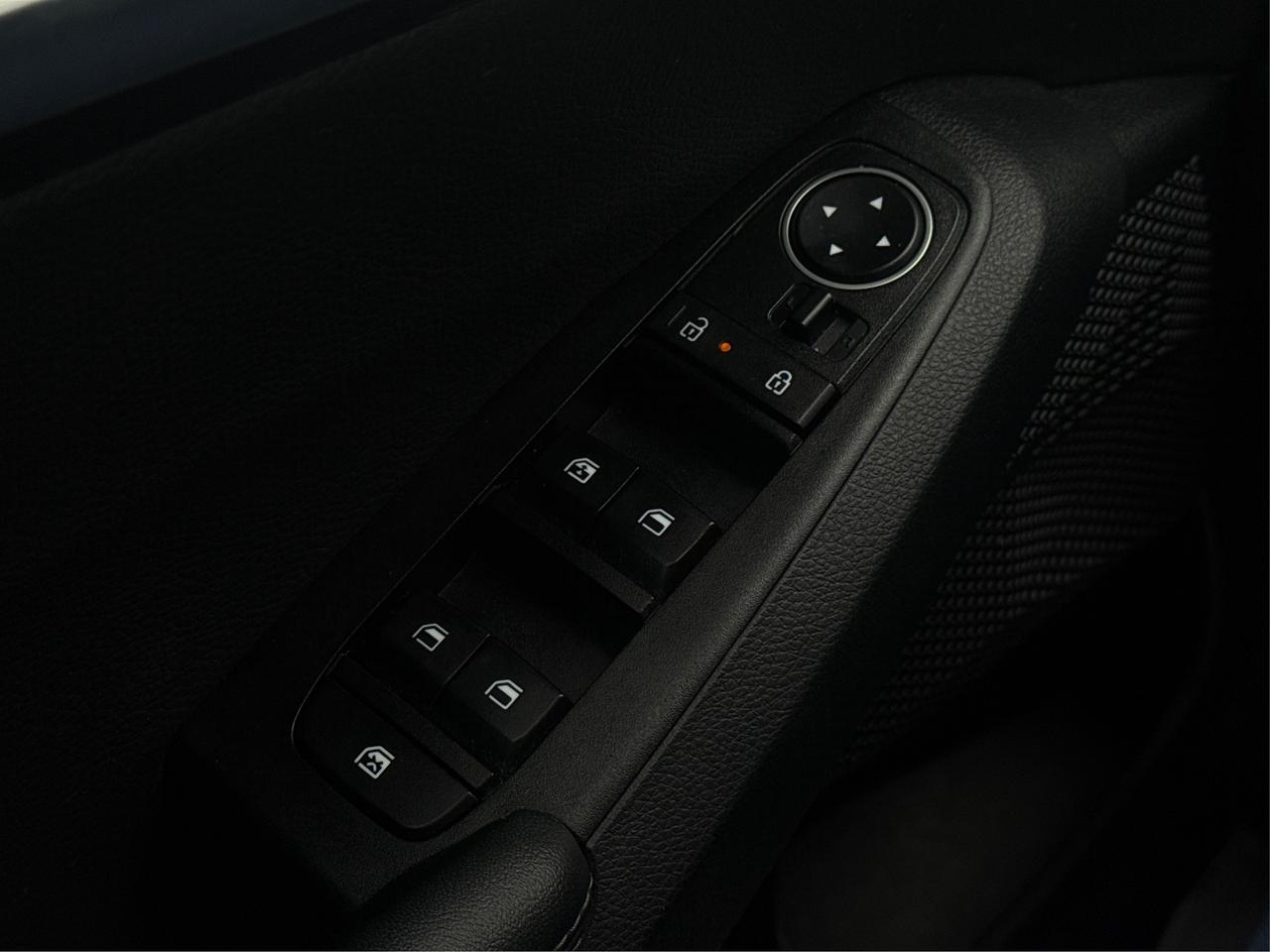 2024 Kia Seltos AWD NAV HEATED SEATS! WE FINANCE ALL CREDIT! Photo