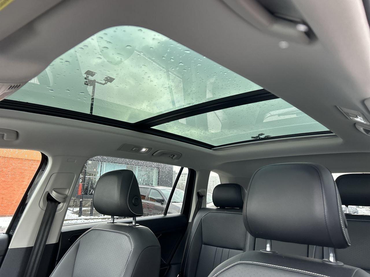 2022 Volkswagen Tiguan Comfortline 2.0T 4MOTION NEW ROTORS  Sunroof  Remo Photo