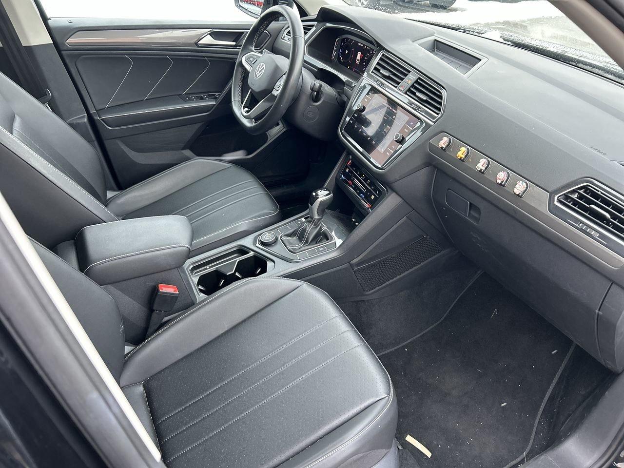 2022 Volkswagen Tiguan Comfortline 2.0T 4MOTION NEW ROTORS  Sunroof  Remo Photo