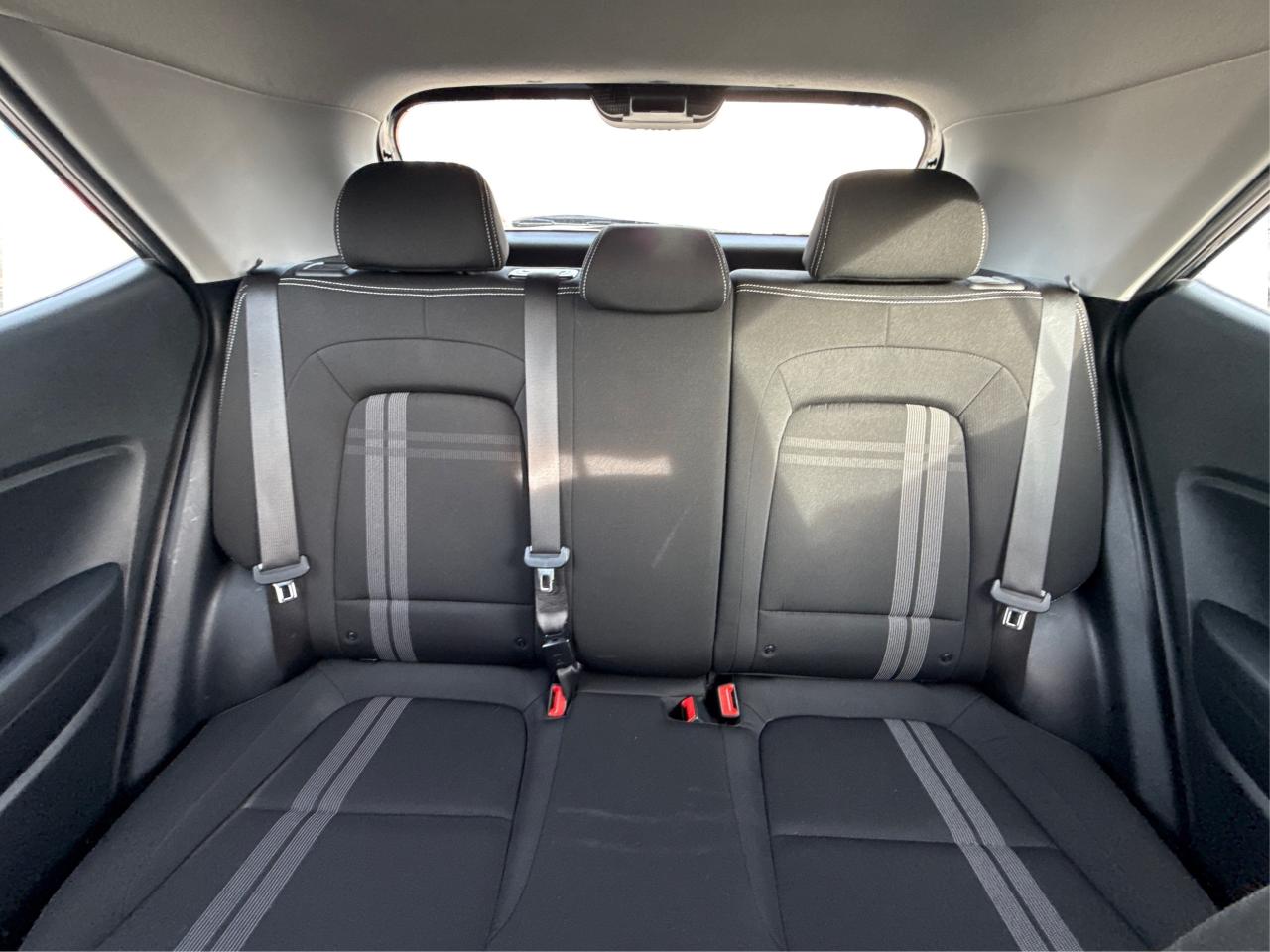 2024 Hyundai Venue POWER & HEATED SEATS LOW KMS WE FINANCE ALL CREDIT Photo