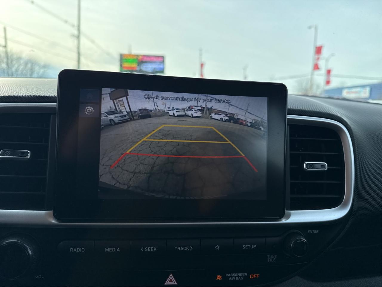 2024 Hyundai Venue POWER & HEATED SEATS LOW KMS WE FINANCE ALL CREDIT Photo