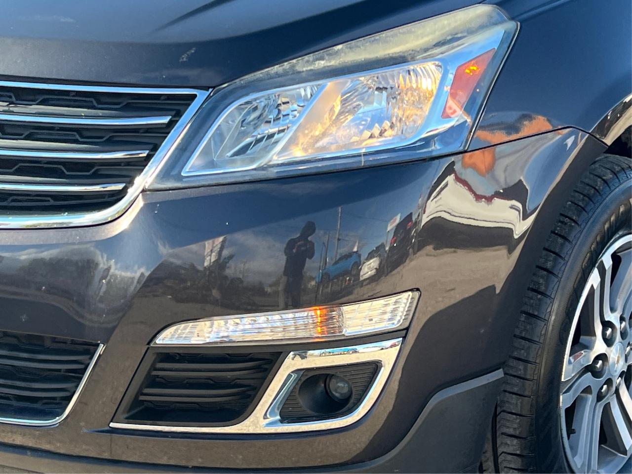 2017 Chevrolet Traverse LT w-2LT PANO 7 SEATS 1OWNER WE FINANCE ALL CREDIT Photo