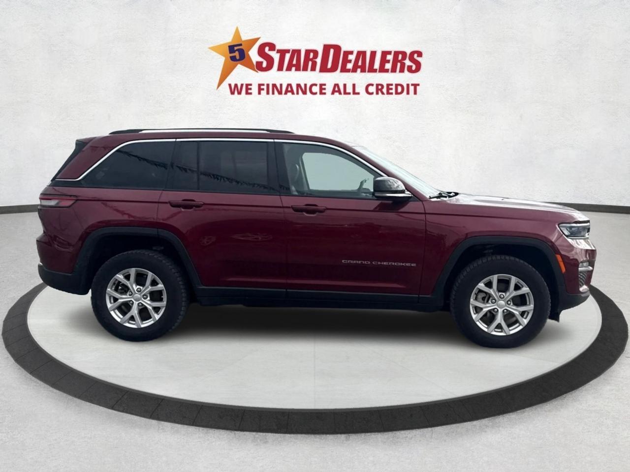2023 Jeep Grand Cherokee NAV LEATHER H-SEATS LOADED! WE FINANCE ALL CREDIT! Photo