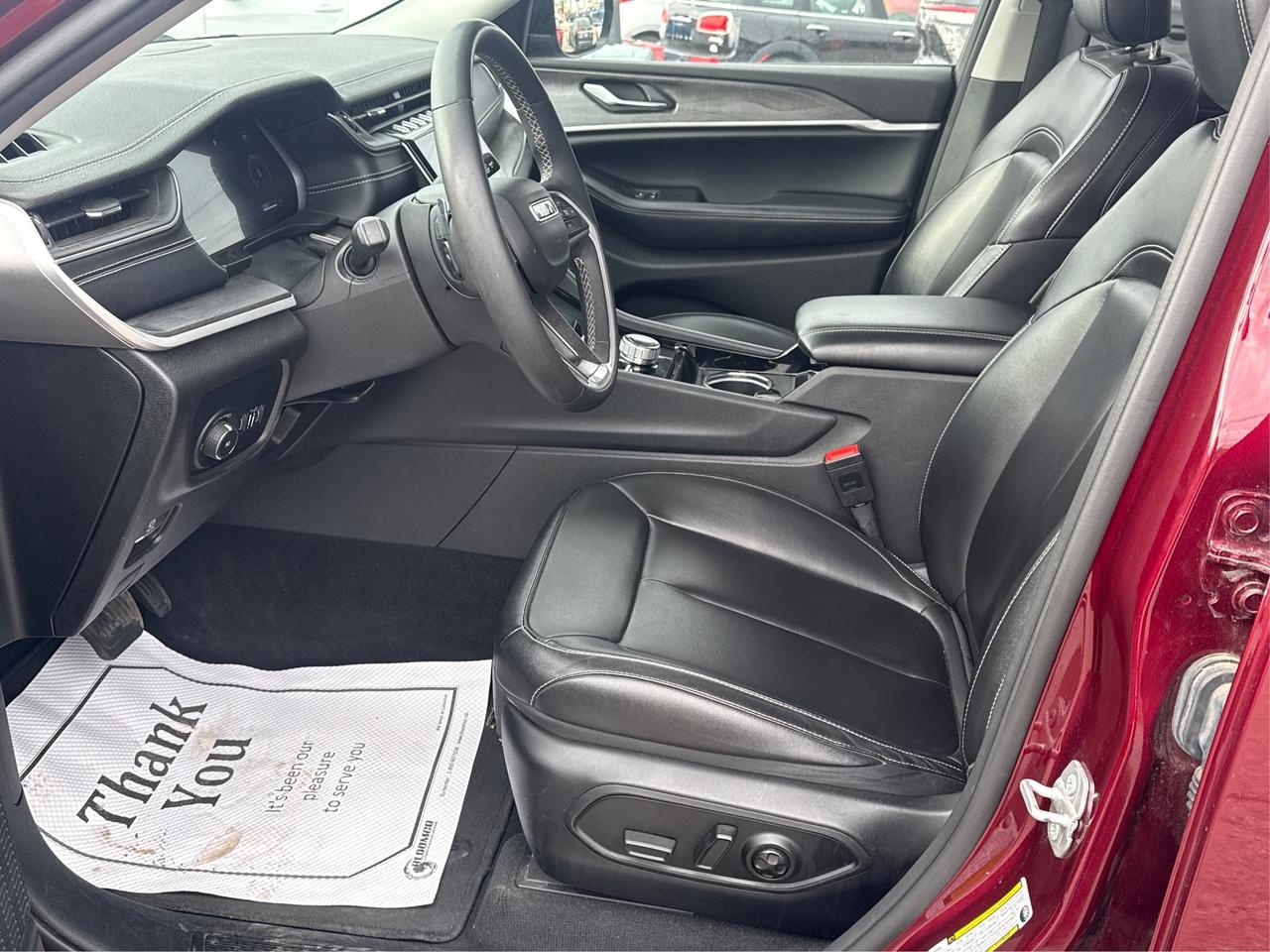 2023 Jeep Grand Cherokee NAV LEATHER H-SEATS LOADED! WE FINANCE ALL CREDIT! Photo