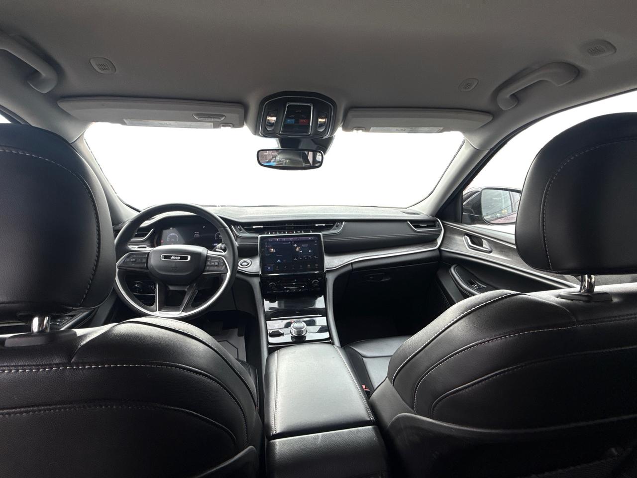 2023 Jeep Grand Cherokee NAV LEATHER H-SEATS LOADED! WE FINANCE ALL CREDIT! Photo