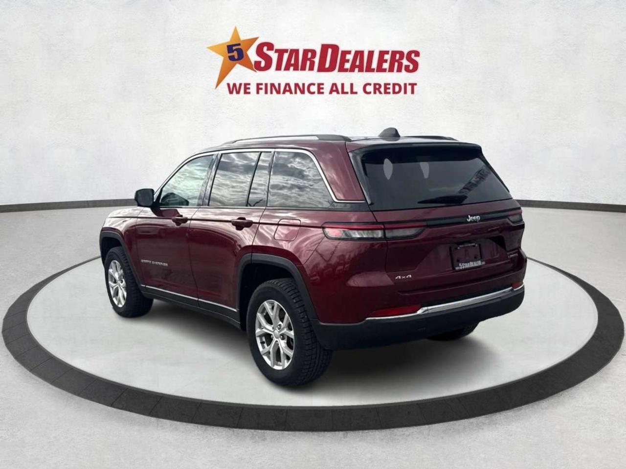 2023 Jeep Grand Cherokee NAV LEATHER H-SEATS LOADED! WE FINANCE ALL CREDIT! Photo