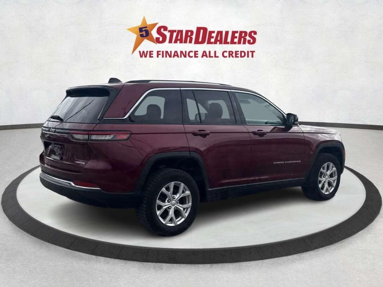 2023 Jeep Grand Cherokee NAV LEATHER H-SEATS LOADED! WE FINANCE ALL CREDIT! Photo