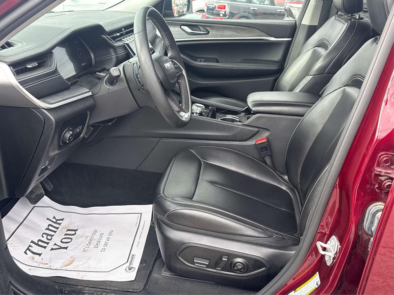2023 Jeep Grand Cherokee NAV LEATHER H-SEATS LOADED! WE FINANCE ALL CREDIT! Photo