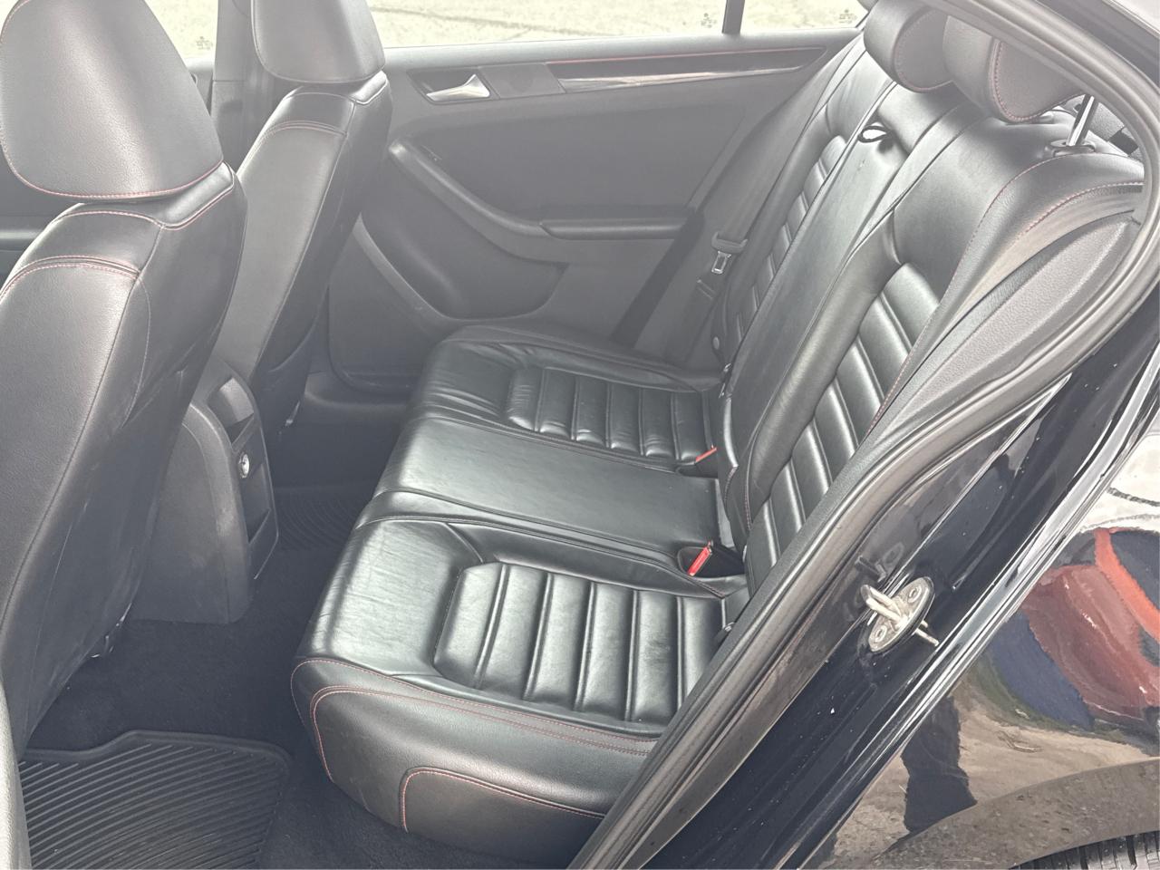 2017 Volkswagen Jetta Sedan NAV LEATHER SUNROOF LOADED! WE FINANCE ALL CREDIT Photo