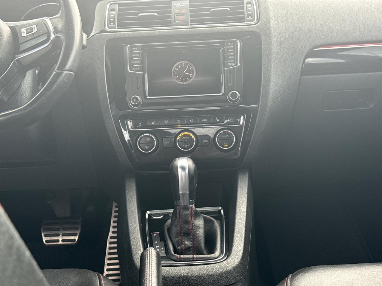 2017 Volkswagen Jetta Sedan NAV LEATHER SUNROOF LOADED! WE FINANCE ALL CREDIT Photo