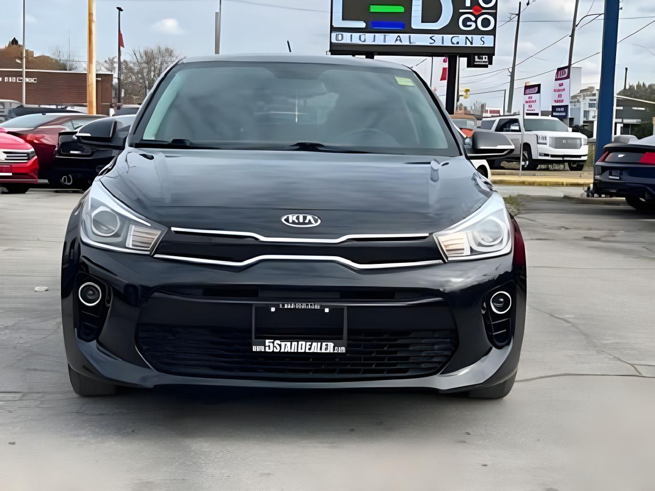 2019 Kia Rio 5-door SPORT SUNROOF LOADED MINT! WE FINANCE ALL CREDIT! Photo
