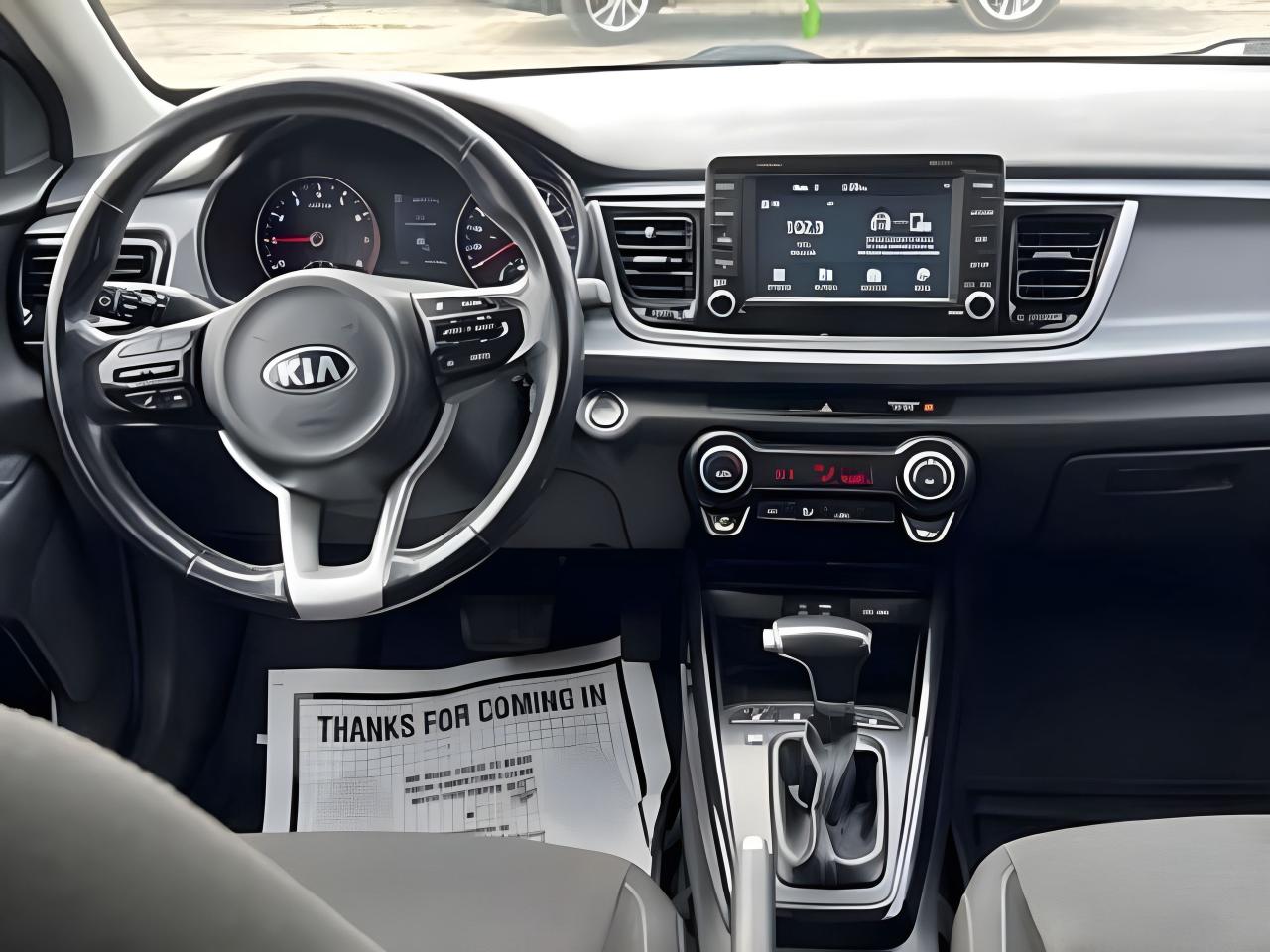 2019 Kia Rio 5-door SPORT SUNROOF LOADED MINT! WE FINANCE ALL CREDIT! Photo