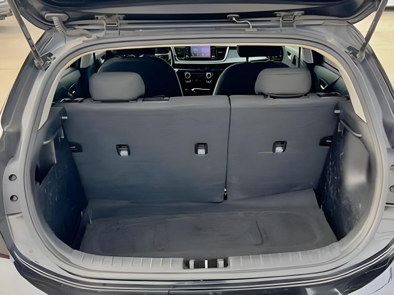 2019 Kia Rio 5-door SPORT SUNROOF LOADED MINT! WE FINANCE ALL CREDIT! Photo