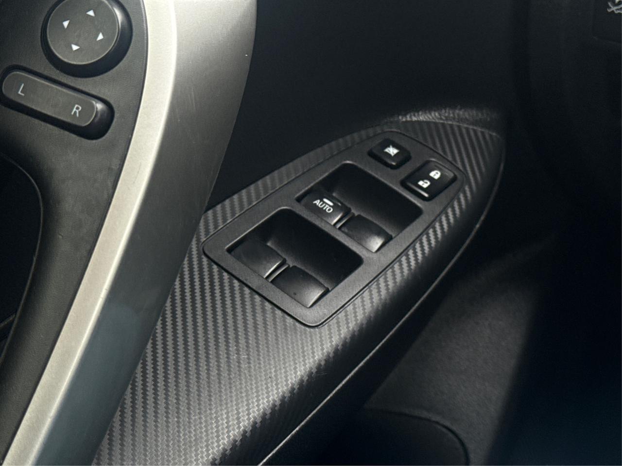 2023 Mitsubishi Eclipse Cross AWD HEATED SEATS REAR CAM WE FINANCE ALL CREDIT Photo