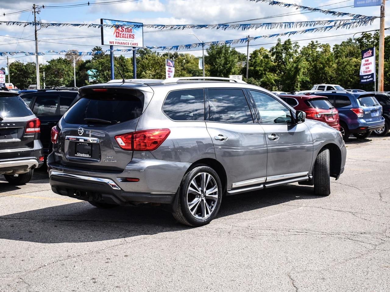 2017 Nissan Pathfinder Platinum DVD NAV LEATHR ROOF WE FINANCE ALL CREDIT Photo