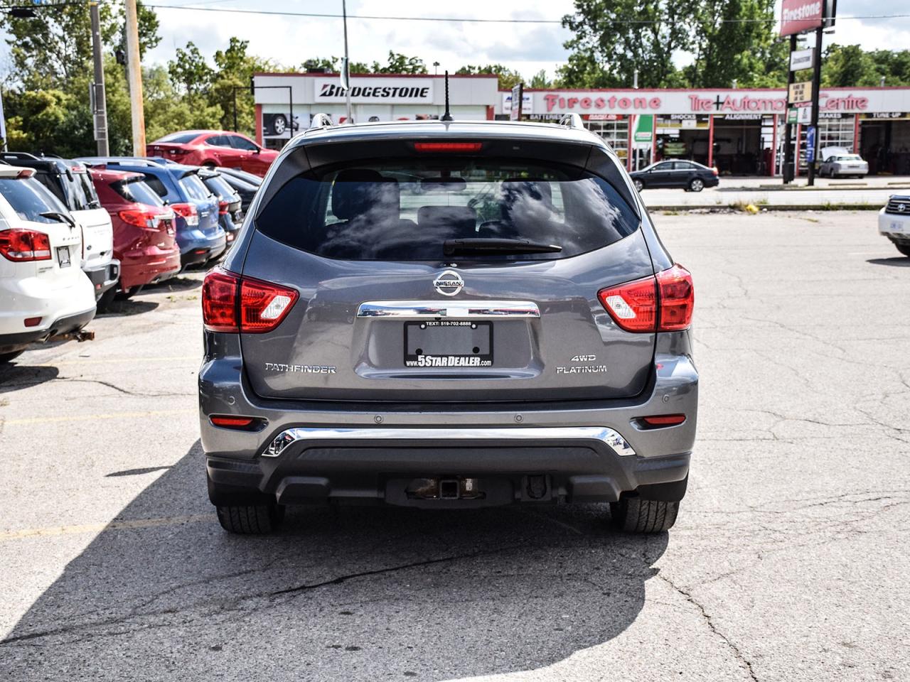 2017 Nissan Pathfinder Platinum DVD NAV LEATHR ROOF WE FINANCE ALL CREDIT Photo