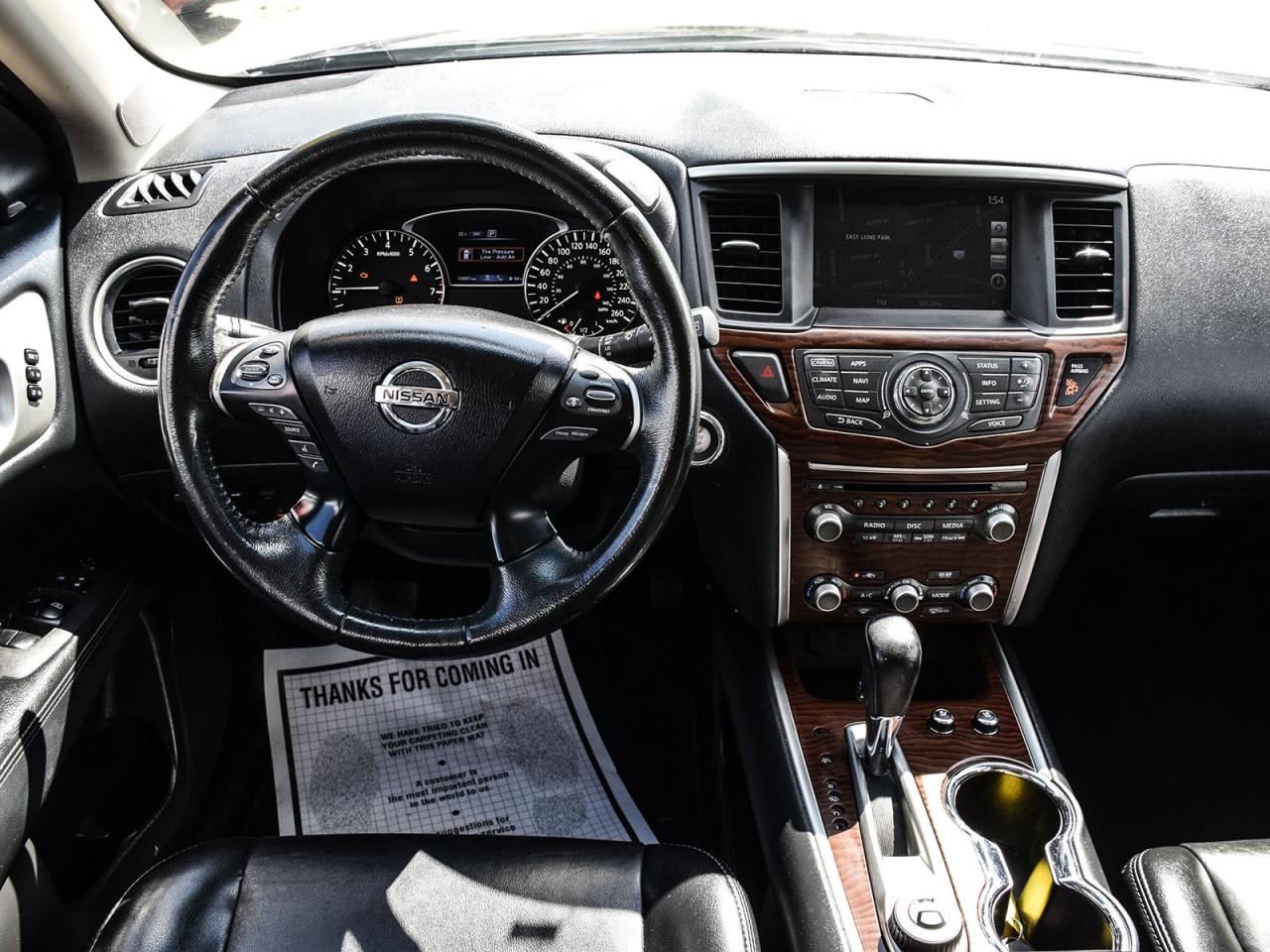 2017 Nissan Pathfinder Platinum DVD NAV LEATHR ROOF WE FINANCE ALL CREDIT Photo