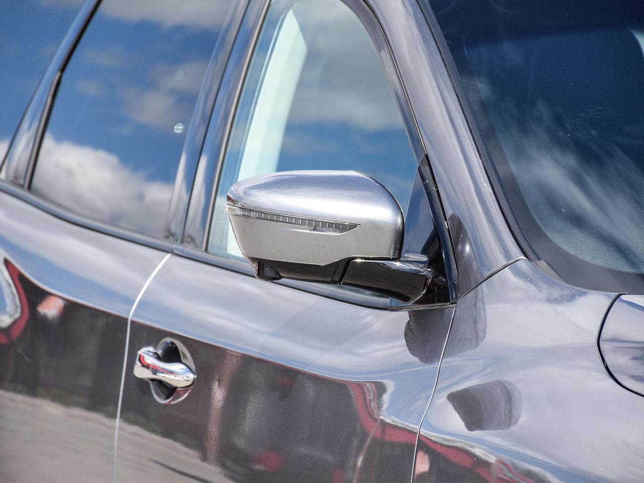 2017 Nissan Pathfinder Platinum DVD NAV LEATHR ROOF WE FINANCE ALL CREDIT Photo