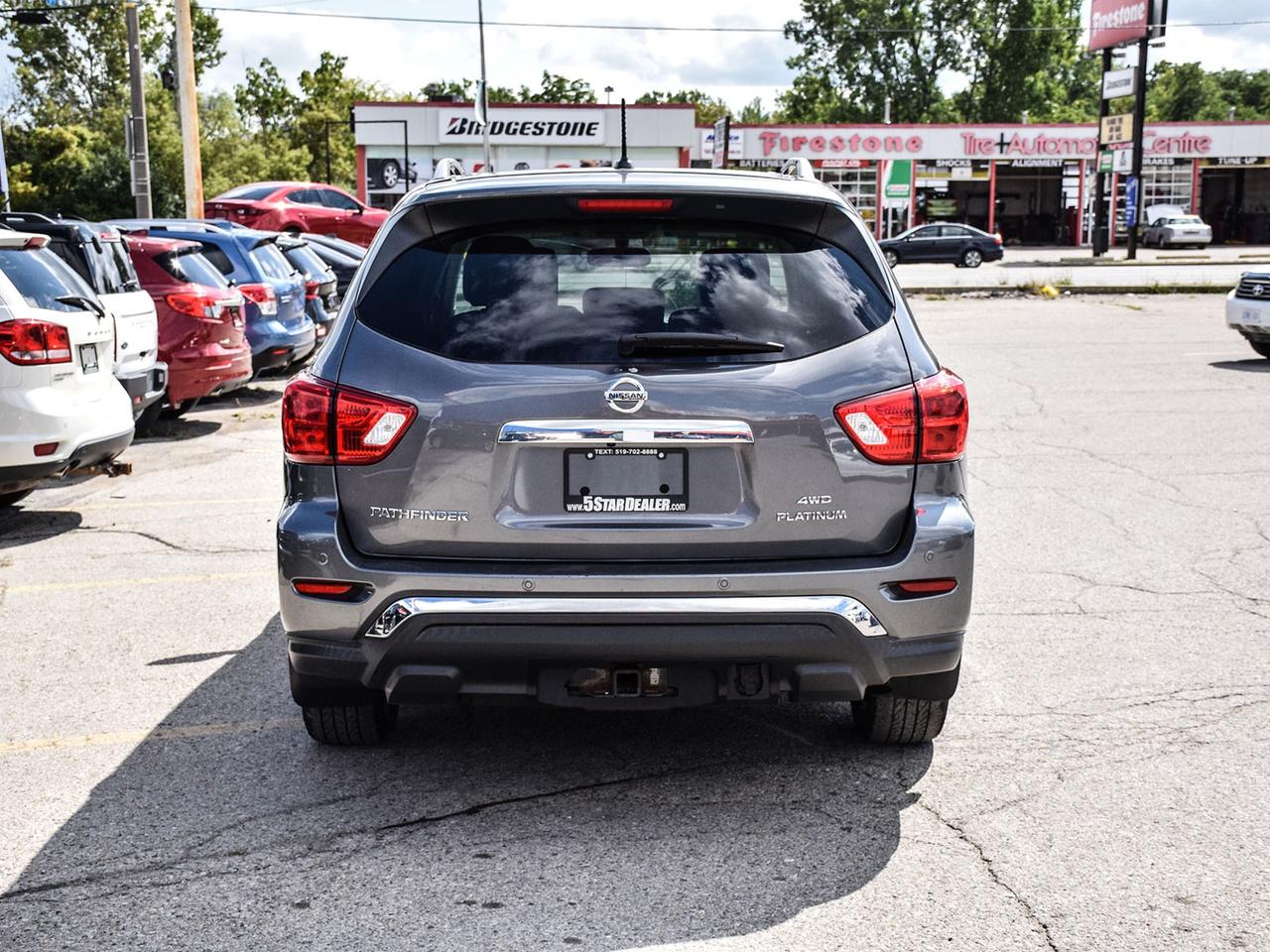 2017 Nissan Pathfinder Platinum DVD NAV LEATHR ROOF WE FINANCE ALL CREDIT Photo