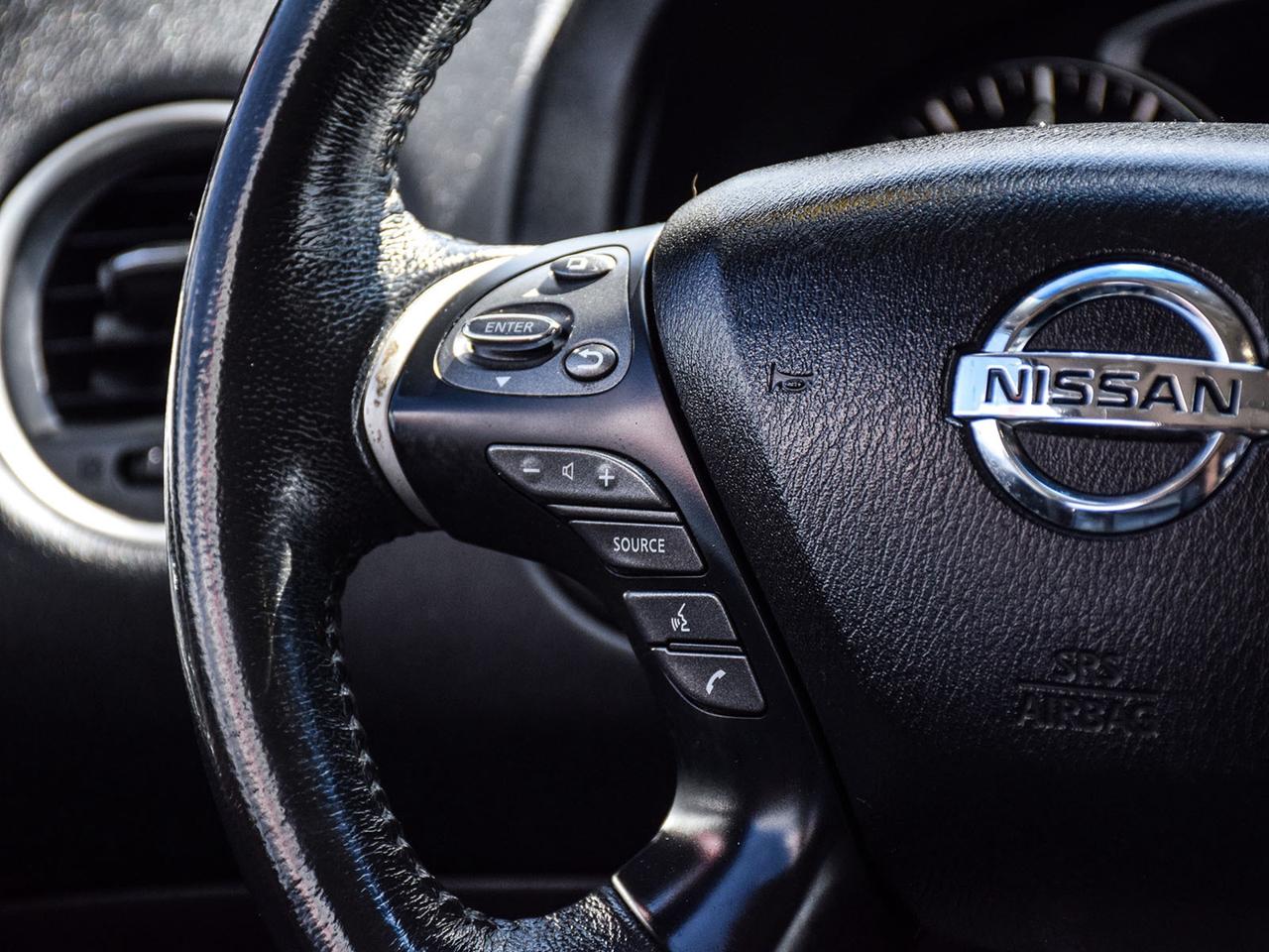 2017 Nissan Pathfinder Platinum DVD NAV LEATHR ROOF WE FINANCE ALL CREDIT Photo