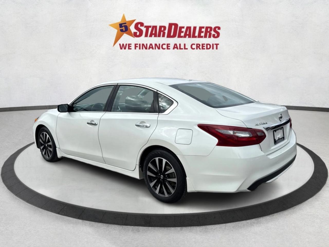 2018 Nissan Altima HEATED SEATS REAR CAM CLEAN WE FINANCE ALL CREDIT! Photo