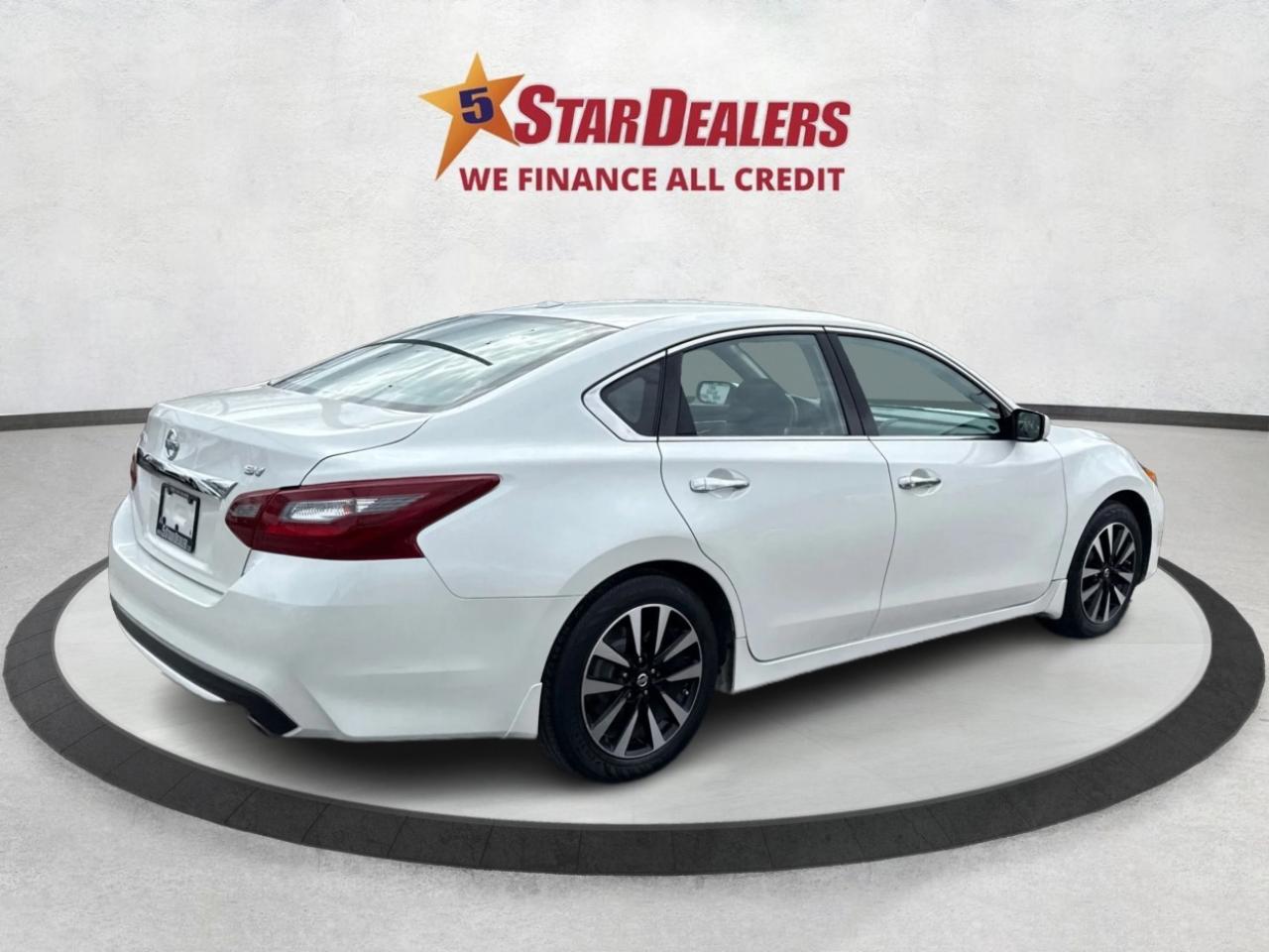 2018 Nissan Altima HEATED SEATS REAR CAM CLEAN WE FINANCE ALL CREDIT! Photo