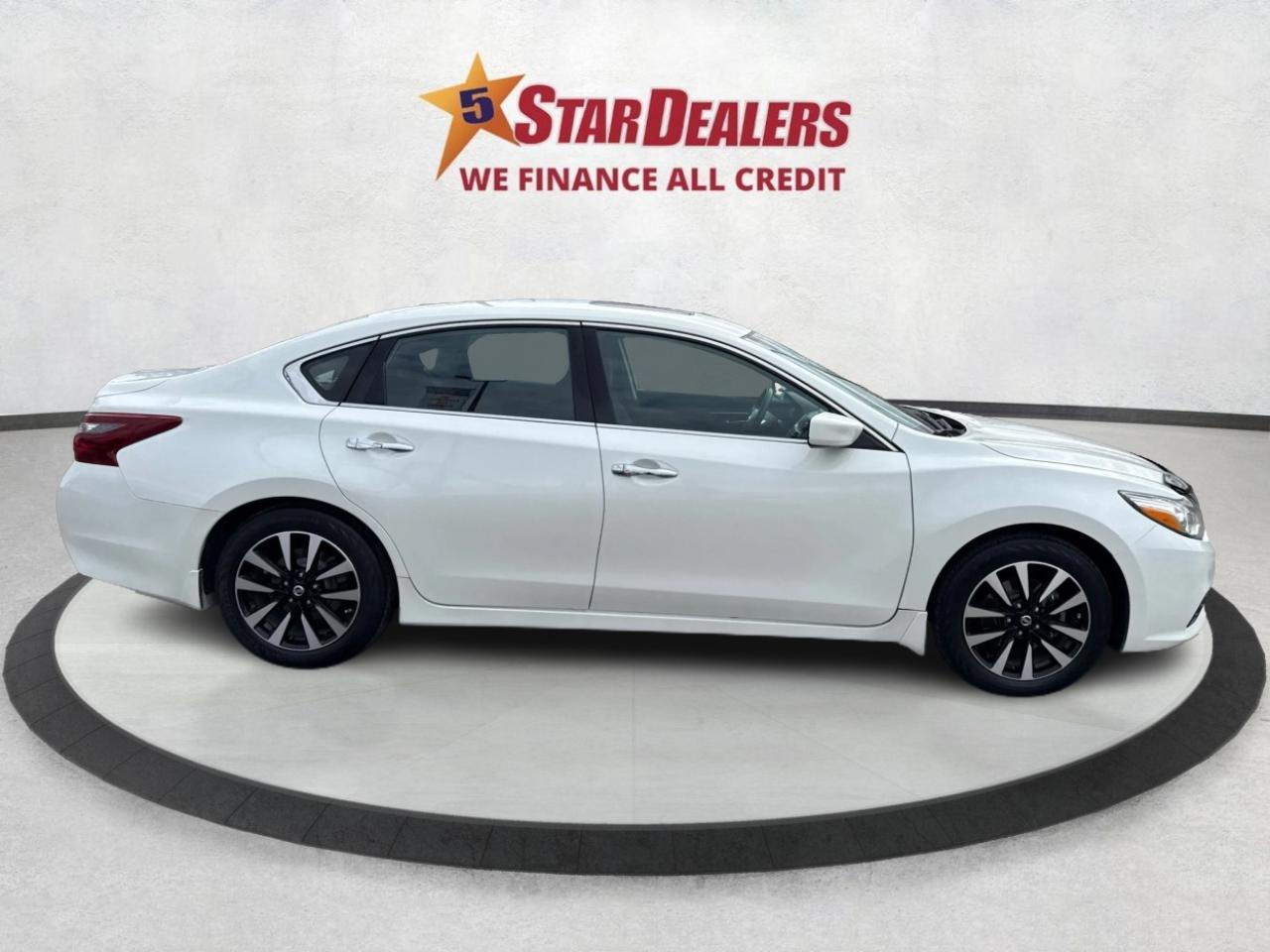 2018 Nissan Altima HEATED SEATS REAR CAM CLEAN WE FINANCE ALL CREDIT! Photo