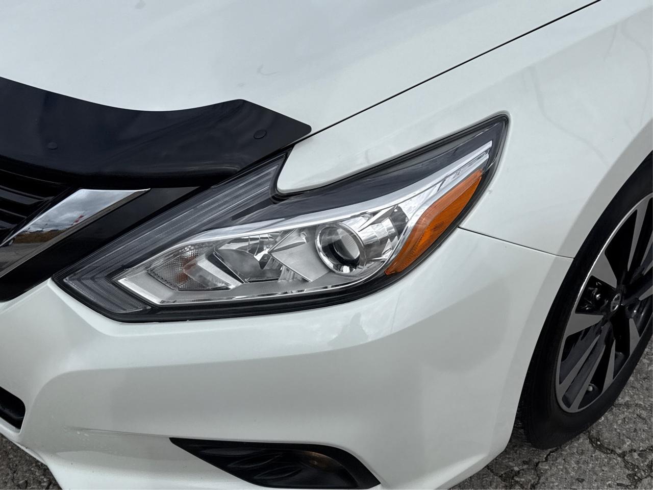 2018 Nissan Altima HEATED SEATS REAR CAM CLEAN WE FINANCE ALL CREDIT! Photo