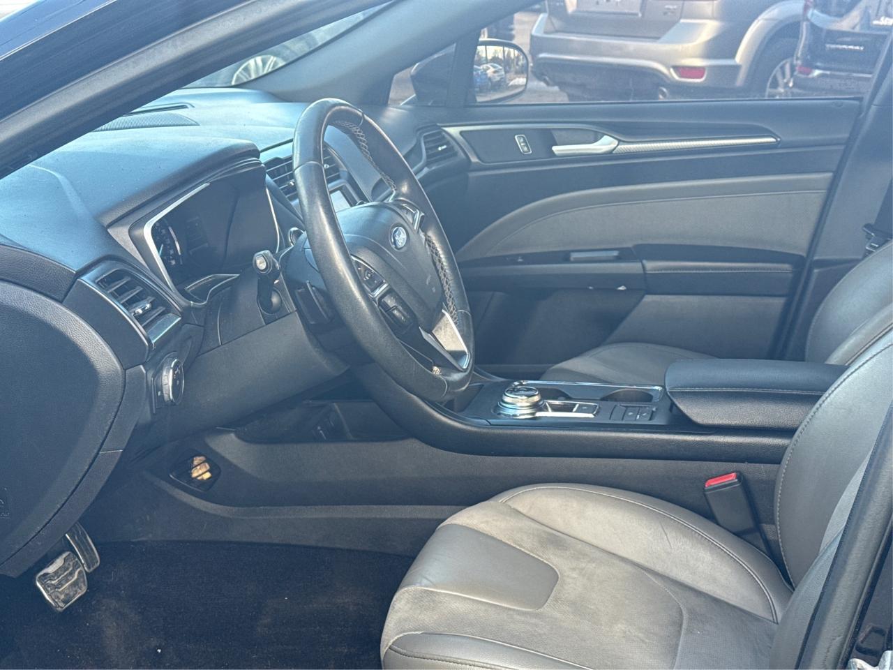 2017 Ford Fusion AWD SPORT NAV LEATHER ROOF WE FINANCE ALL CREDIT Photo