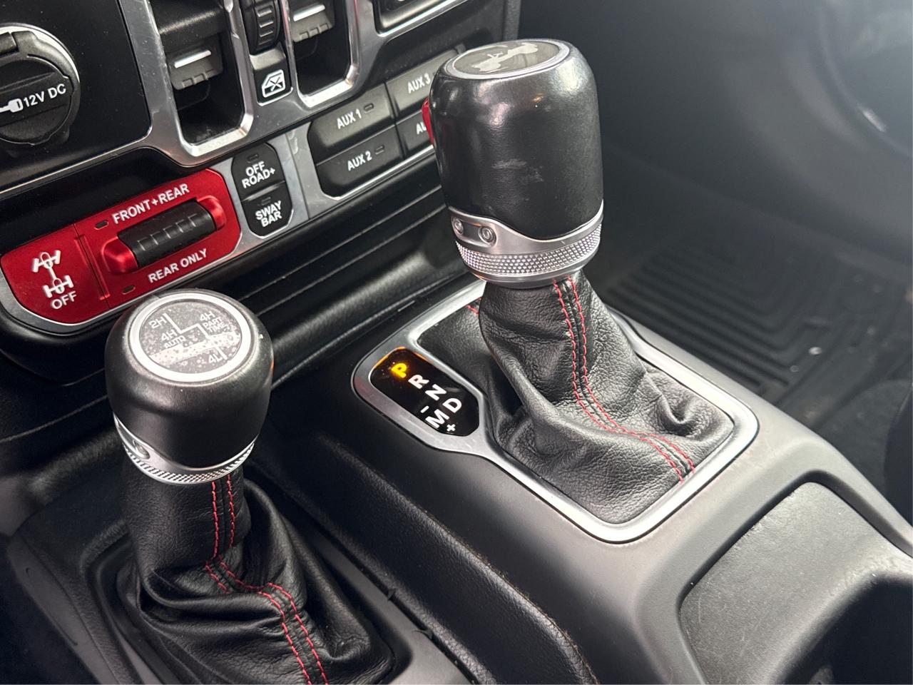 2021 Jeep Wrangler AWD LEATHER REAR CAM WE FINANCE ALL CREDIT! Photo