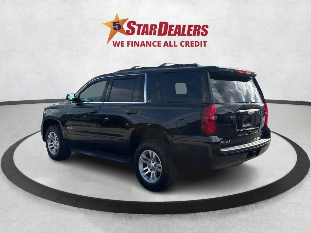 2015 Chevrolet Tahoe 8 PASS HEATED SEATS WE FINANCE ALL CREDIT! Photo4