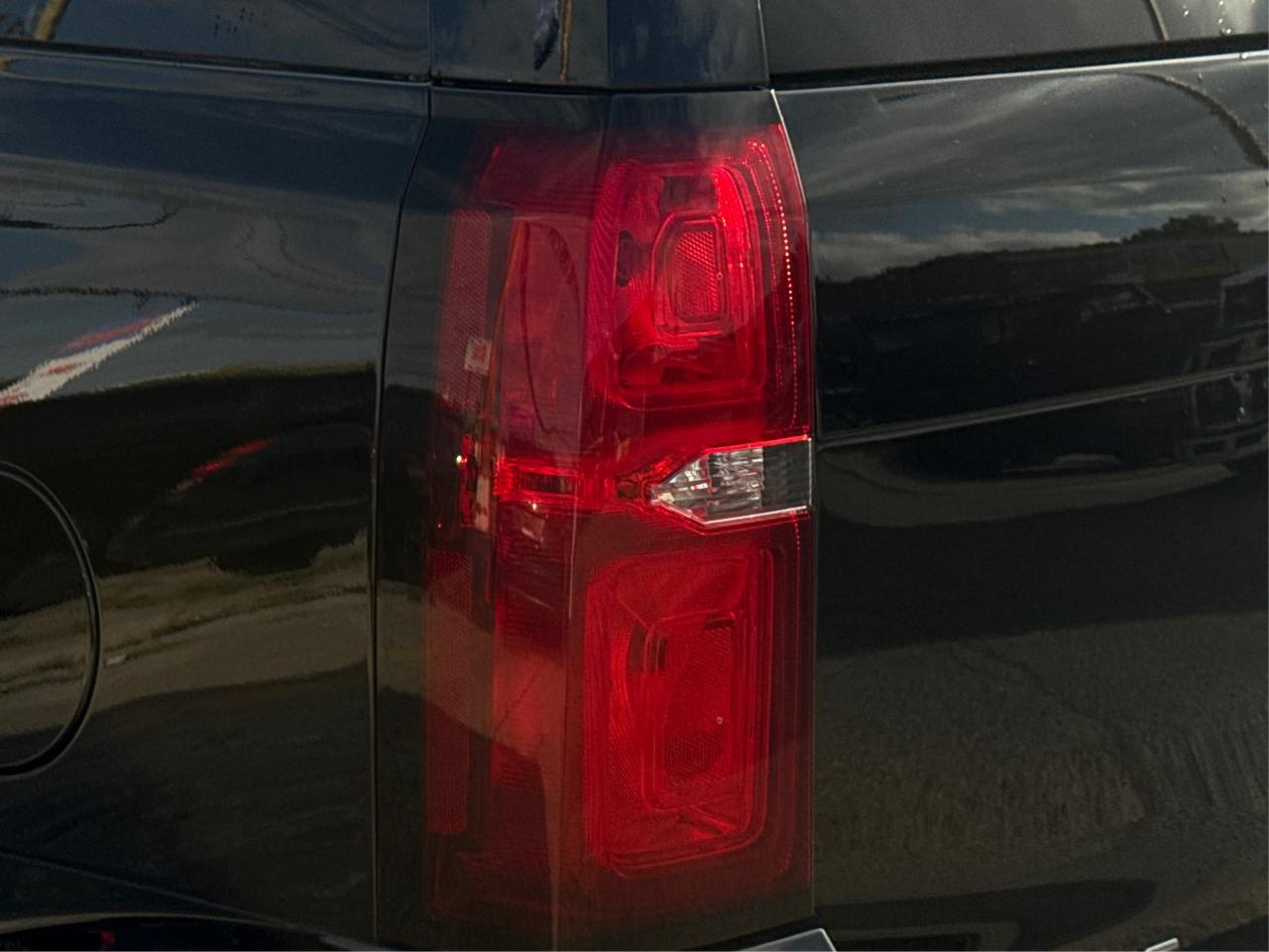 2015 Chevrolet Tahoe 8 PASS HEATED SEATS WE FINANCE ALL CREDIT! Photo