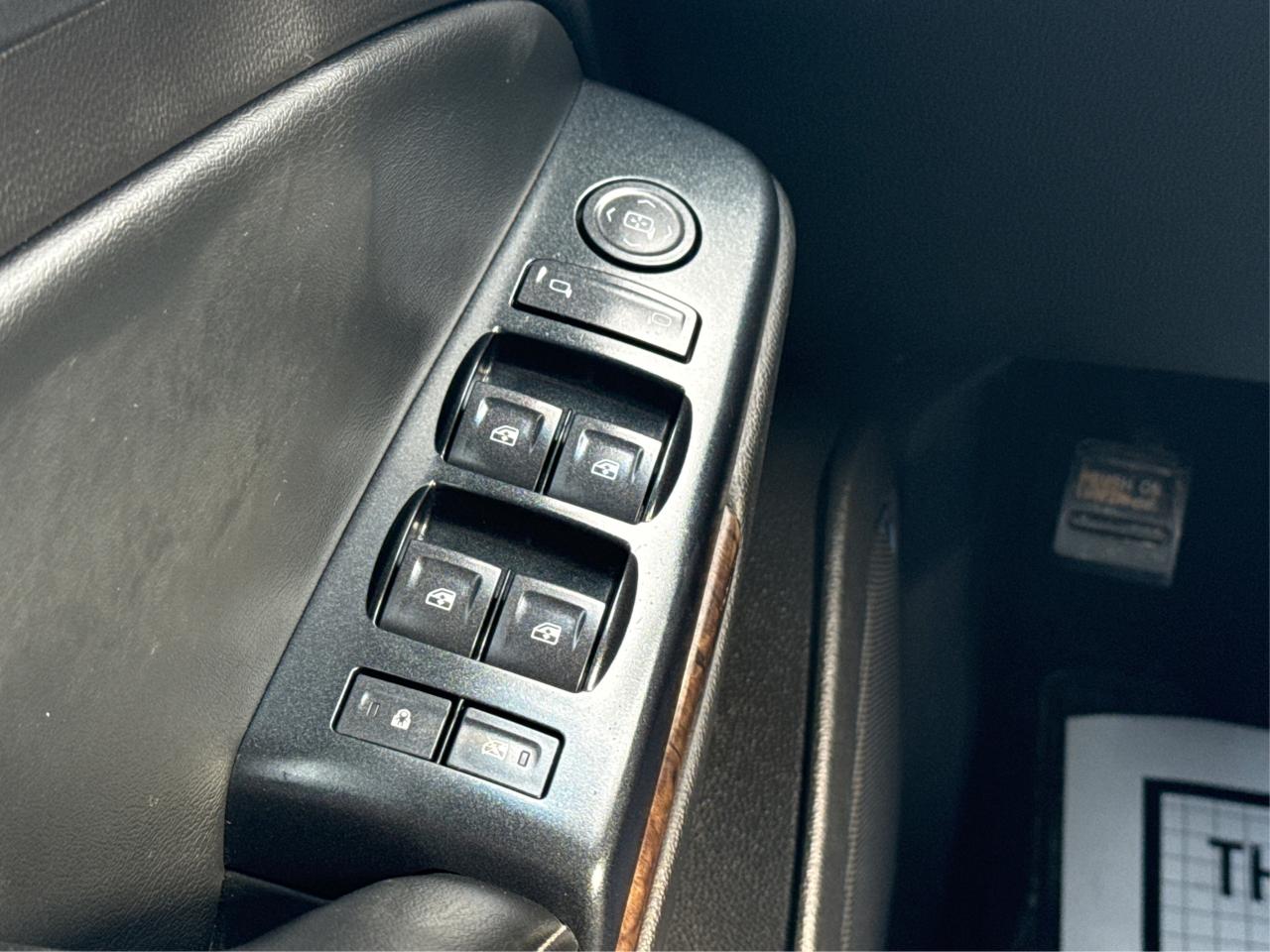 2015 Chevrolet Tahoe 8 PASS HEATED SEATS WE FINANCE ALL CREDIT! Photo