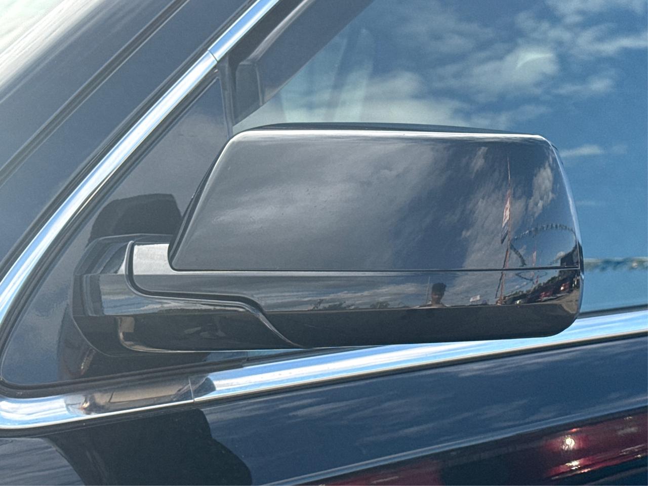 2015 Chevrolet Tahoe 8 PASS HEATED SEATS WE FINANCE ALL CREDIT! Photo