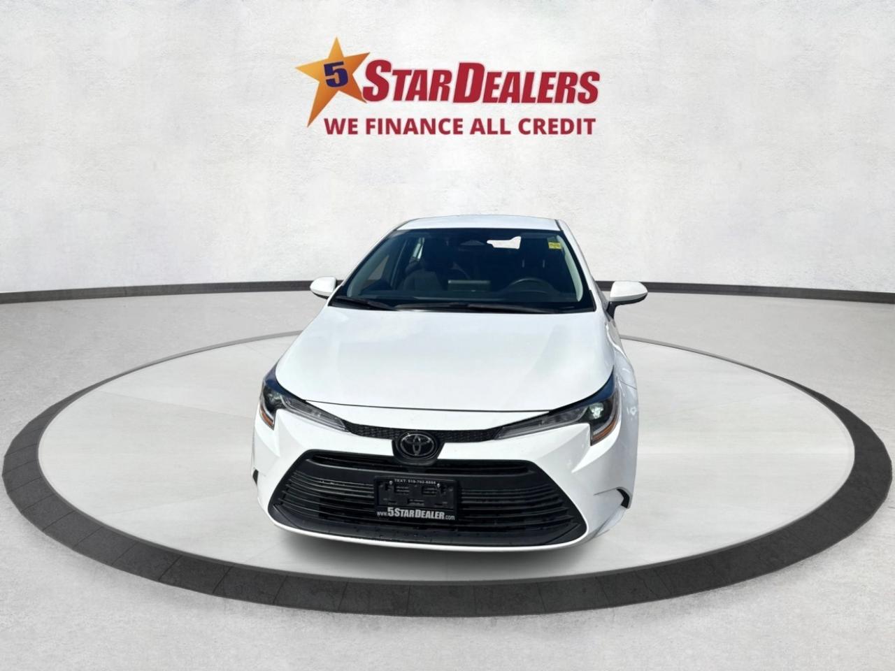 2024 Toyota Corolla LE HEATED SEATS MINT! WE FINANCE ALL CREDIT! Photo